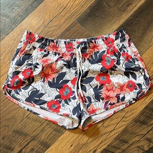 Columbia Women's Athletic Shorts - Floral Red, White & Blue